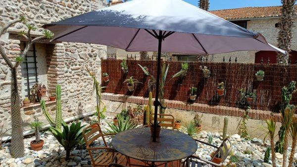 El Castell Embruixat Saint-Hippolyte (Pyrenees-Orientales) Exterior foto
