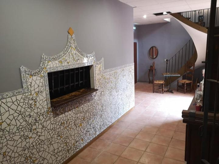 El Castell Embruixat Saint-Hippolyte (Pyrenees-Orientales) Exterior foto